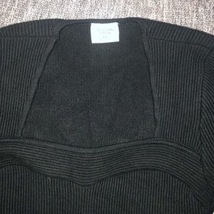 Abercrombie & Fitch black cropped sweater.  Size XXS.